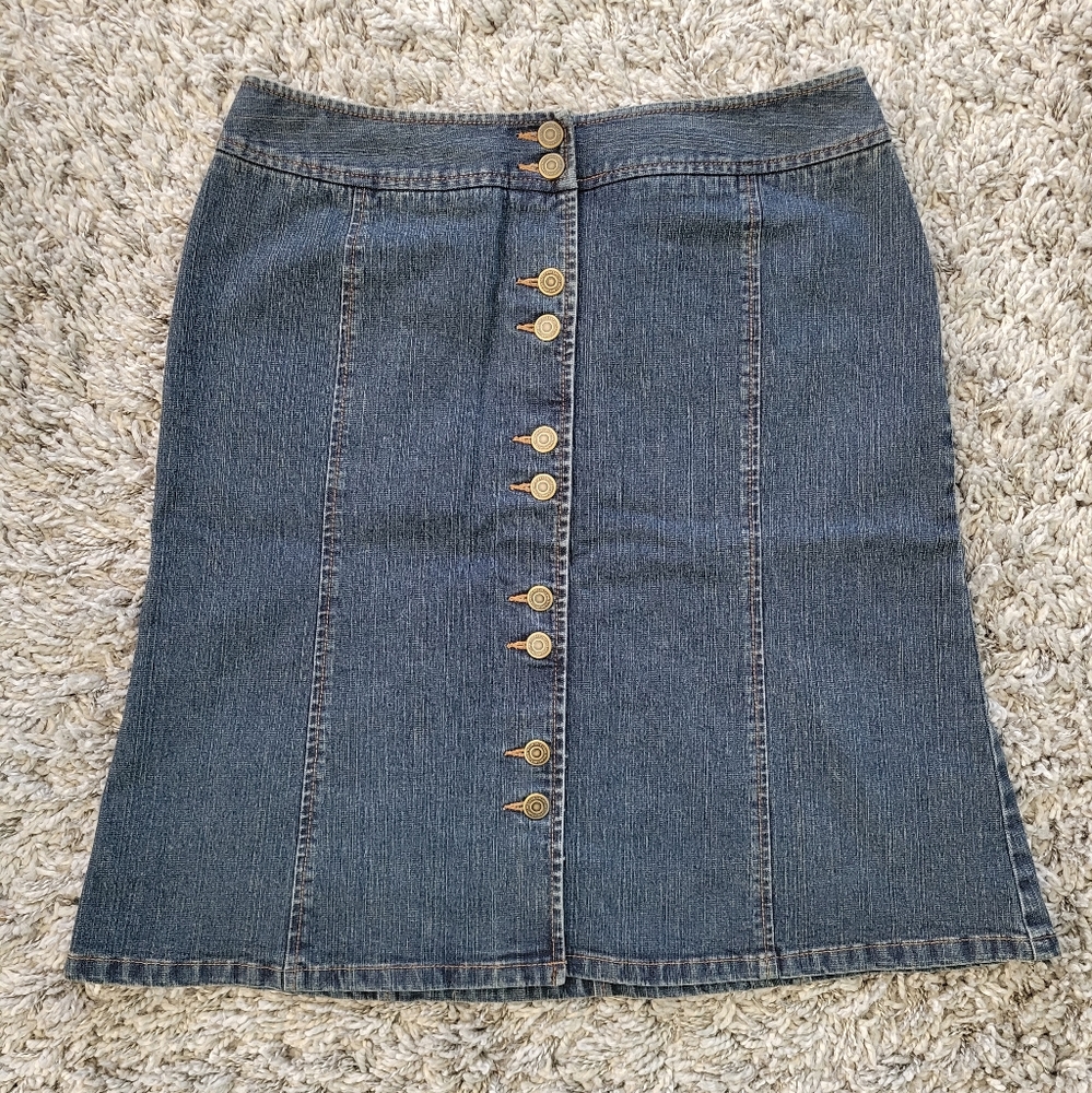 Ann Taylor Loft size 10 button down denim skirt